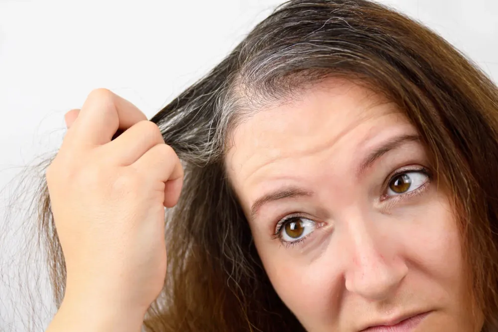 How to Manage Menopause-Related Hair Thinning